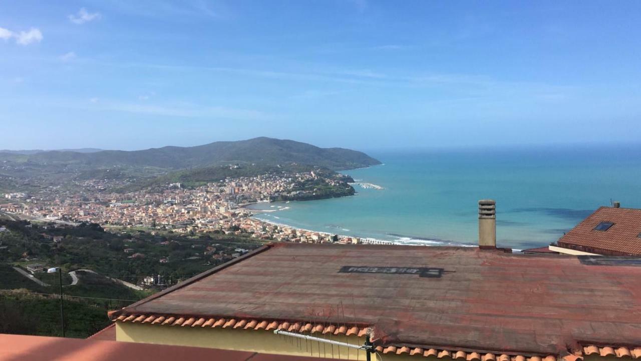 Casa Vacanza Con Vista Mozzafiato Agropoli Extérieur photo